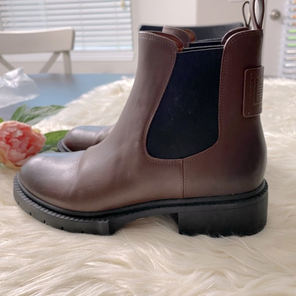 NWT COACH
Lyden Leather Chelsea Booties - Picture 6 of 12